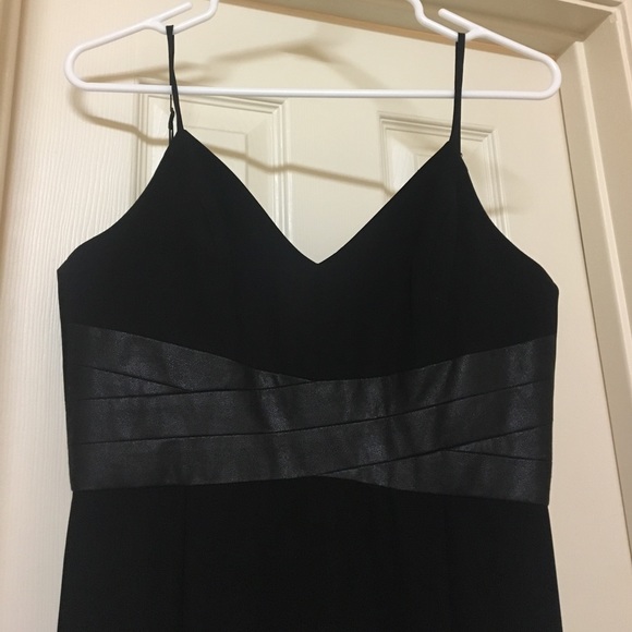 Long black formal dress - Picture 2 of 2